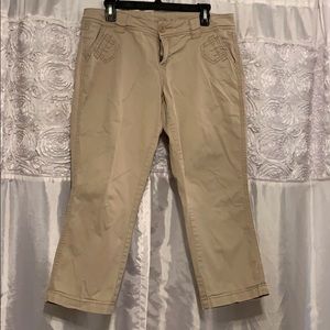 Maurices Khaki Capris